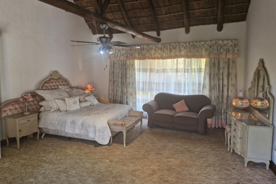 8 Bedroom Property for Sale in Kshane North West